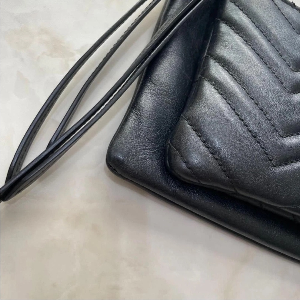 Gucci Black Chevron Crossbody Bag - Picture 4 of 15